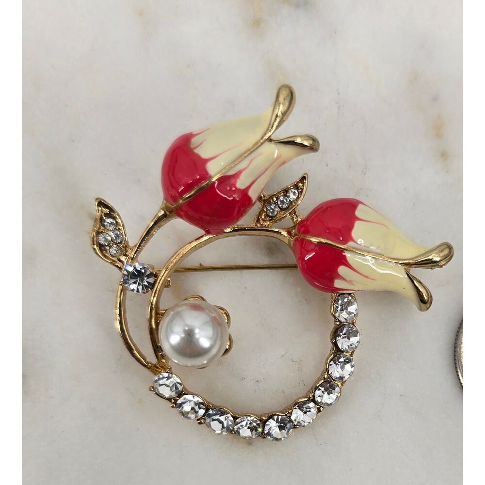 Vintage Enamel Tulip Wreath Brooch Rhinestones & Faux Pearl